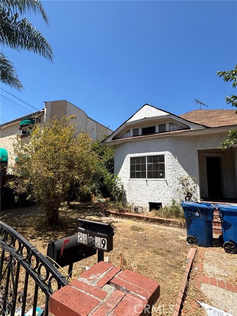 2429 Folsom