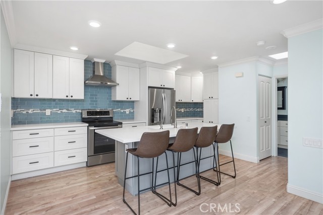 2328 Via Mariposa West, Laguna Woods CA: https://media.crmls.org/medias/d5638517-d08a-453c-84b9-6d701f6aec95.jpg