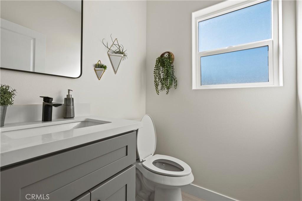 MLS #OC25253877 image #33