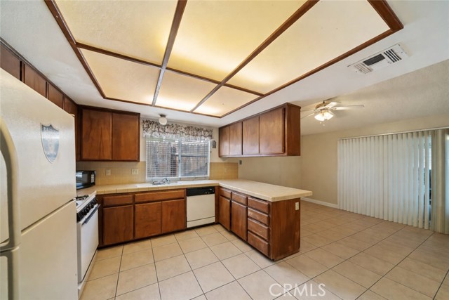 Detail Gallery Image 23 of 53 For 6959 Grove, Highland,  CA 92346 - 3 Beds | 2 Baths