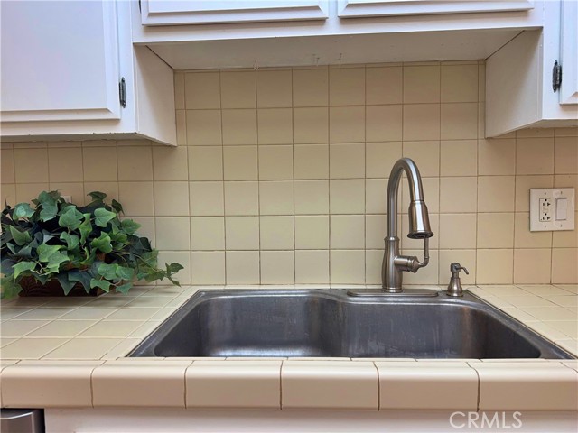 Detail Gallery Image 16 of 50 For 4177 Manhattan Beach Blvd., Lawndale,  CA 90260 - 3 Beds | 3 Baths