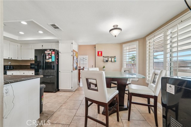 3622 Broken Twig Drive, Norco CA: https://media.crmls.org/medias/d565c675-cc79-485a-8950-8391ae4582f4.jpg