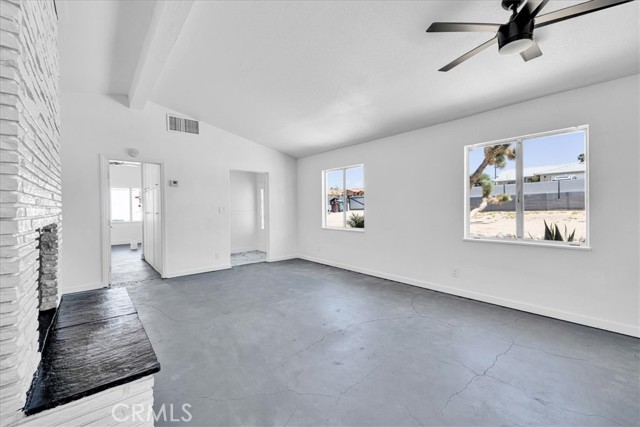 73028 Manana Drive, 29 Palms CA: https://media.crmls.org/medias/d565f637-fe40-46c8-9ca8-166023303a0c.jpg