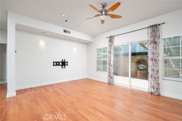 Detail Gallery Image 8 of 44 For 7331 Shelby Pl, Unit 102, Rancho Cucamonga,  CA 91739 - 3 Beds | 2/1 Baths