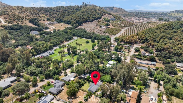 2458 Fawn Creek Lane, Escondido, California 92026, 3 Bedrooms Bedrooms, ,2 BathroomsBathrooms,Residential,For Sale,Fawn Creek Lane,SW24110804