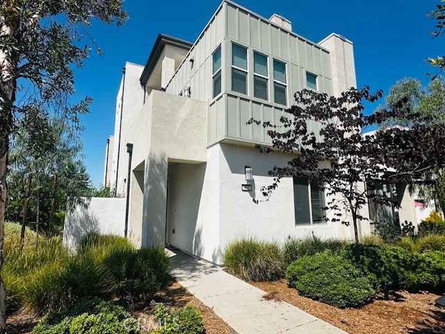 140 Spectacle, Irvine CA: https://media.crmls.org/medias/d5663ca6-cf73-41e2-9504-abae677090d9.jpg