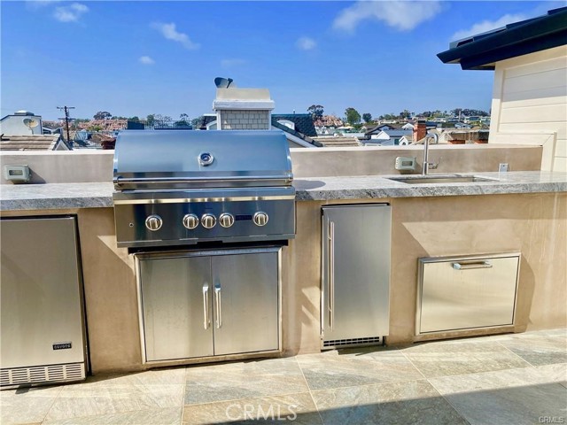 Detail Gallery Image 25 of 26 For 203 Sapphire Ave, Newport Beach,  CA 92662 - 3 Beds | 3/1 Baths