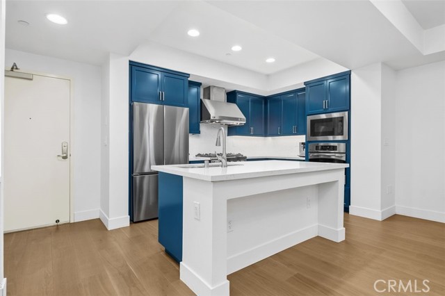 Detail Gallery Image 12 of 40 For 150 the Promenade #202,  Long Beach,  CA 90802 - 3 Beds | 3 Baths