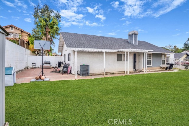 1137 Express Circle, Colton CA: https://media.crmls.org/medias/d5672314-cd19-46a5-a176-9cb9d9aeb284.jpg