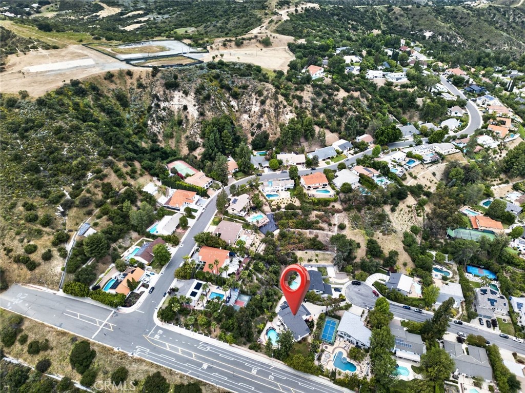 https://media.crmls.org/medias/d5676ab4-e0f2-4b67-8e0a-a41ac322bb7c.jpg?preset=X-Large