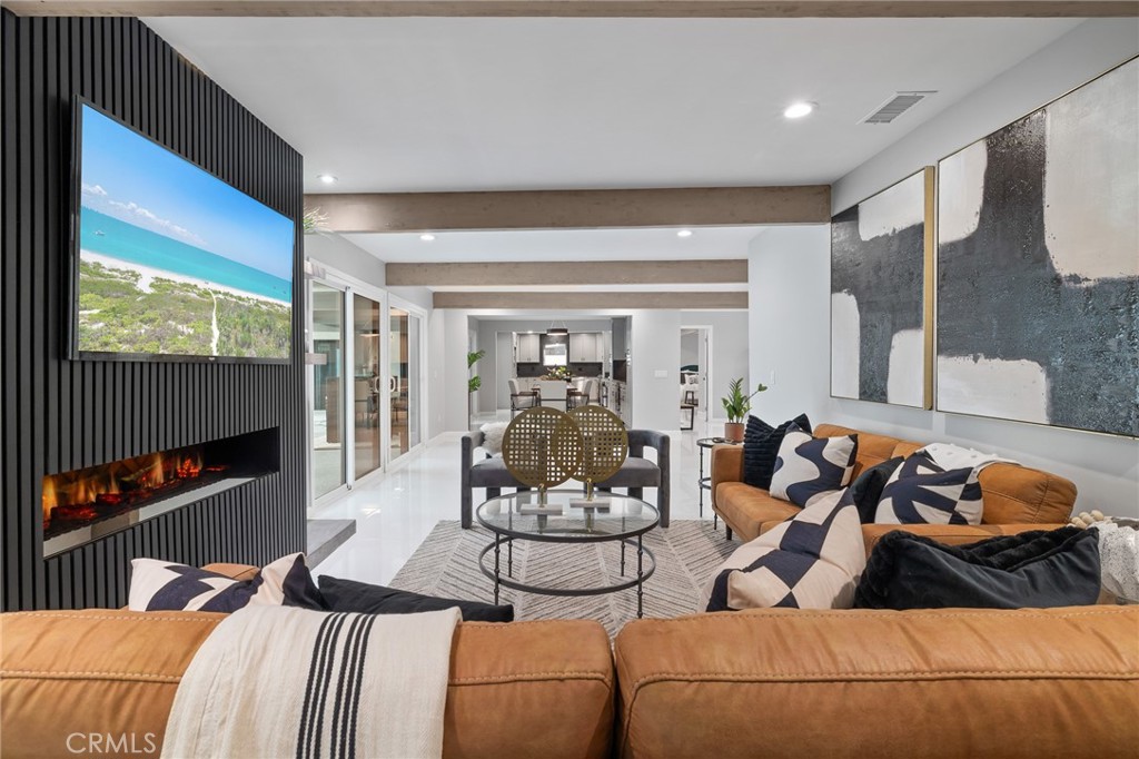 MLS #SR25265594 image #5