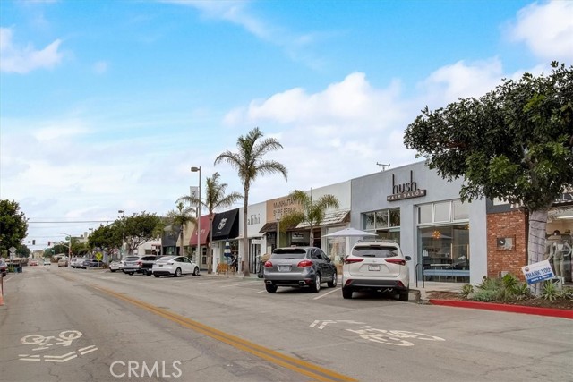 609 15th Street, Manhattan Beach, California 90266, 5 Bedrooms Bedrooms, ,1 BathroomBathrooms,Residential,Sold,15th,SB21193724