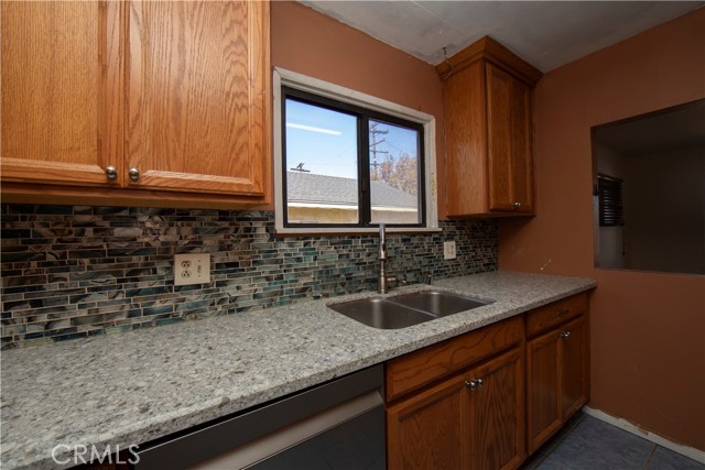 Detail Gallery Image 15 of 50 For 4402 Cathann St, Torrance,  CA 90503 - 4 Beds | 2/1 Baths