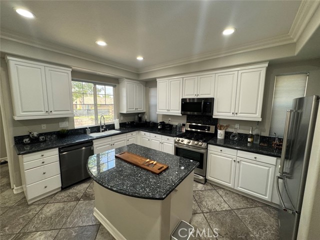 Detail Gallery Image 11 of 55 For 22370 Blue Lupine Cir, Grand Terrace,  CA 92313 - 3 Beds | 2/1 Baths