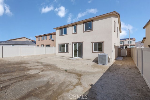 4746 Sicily Drive, Lake Elsinore CA: https://media.crmls.org/medias/d568e2b8-bc14-47b6-8e62-9f34575601e3.jpg