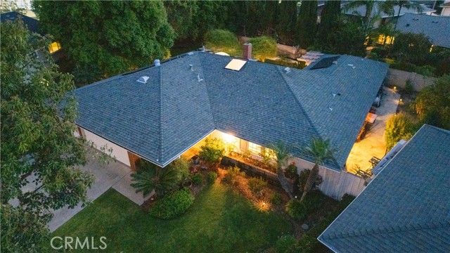 13811 Palace Way, Tustin CA: https://media.crmls.org/medias/d5694168-6cfd-40c0-8eef-5e84f5449803.jpg