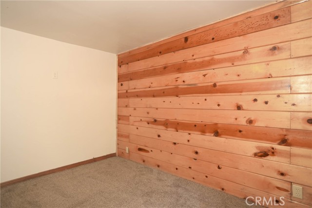 Detail Gallery Image 34 of 39 For 39222 North Shore Dr, Fawnskin,  CA 92333 - 2 Beds | 2 Baths