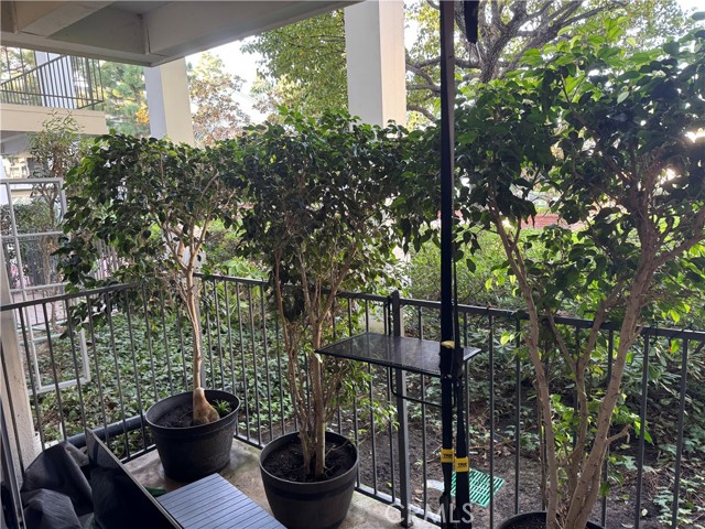 Detail Gallery Image 26 of 57 For 101 Scholz Plz #123,  Newport Beach,  CA 92663 - 1 Beds | 1 Baths