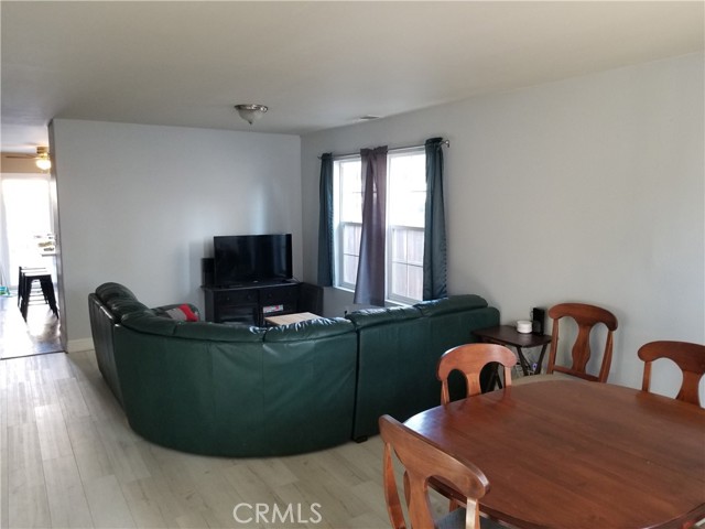 Detail Gallery Image 11 of 39 For 3758 Larkspur, Merced,  CA 95348 - 5 Beds | 3/1 Baths