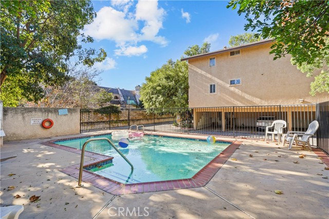 Detail Gallery Image 29 of 35 For 10237 De Soto, Chatsworth,  CA 91311 - 2 Beds | 2 Baths