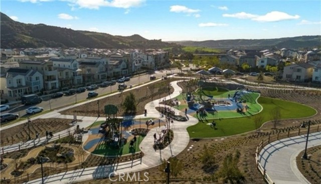 295 Autumn Way, Mission Viejo CA: https://media.crmls.org/medias/d56b290d-666e-4ffb-b52c-f4d744de184c.jpg