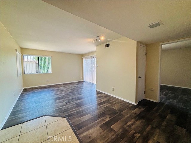 1305 Massachusetts Avenue, Riverside CA: https://media.crmls.org/medias/d56ba9d7-9a1c-4fd8-9226-4039a01bf81e.jpg