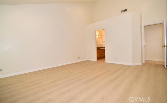 Detail Gallery Image 8 of 16 For 1336 Brookside Ct, Upland,  CA 91784 - 3 Beds | 2 Baths
