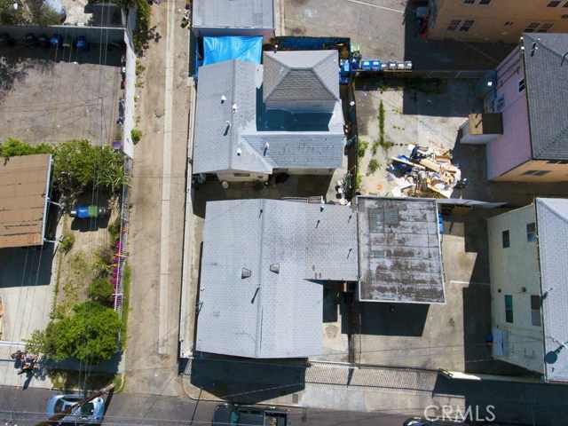 2218 Naomi Avenue, Los Angeles, California 90011, ,Residential Income,For Sale,Naomi,DW19249374