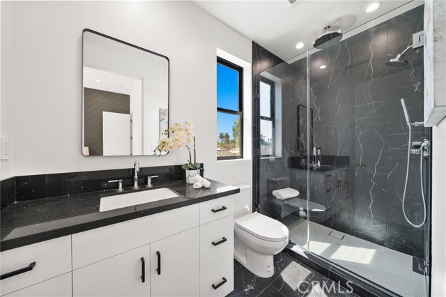 5945 Hesperia Avenue, Encino CA: https://media.crmls.org/medias/d56d1b39-cfac-43af-bba9-f53ea66df20c.jpg