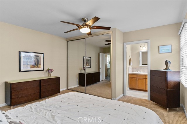 350 Claremont Avenue, Long Beach CA: https://media.crmls.org/medias/d56d578d-fbf4-41fb-9245-d16d6c9f3937.jpg