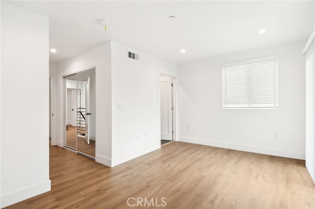 Detail Gallery Image 6 of 16 For 4514 St Elmo Dr, Los Angeles,  CA 90019 - 3 Beds | 2/1 Baths