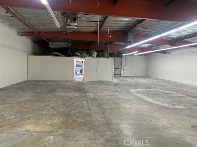 16134 Valerio Street, Van Nuys (los Angeles), California 91406, ,Commercial Lease,For Rent,16134 Valerio Street,CRSR25007821
