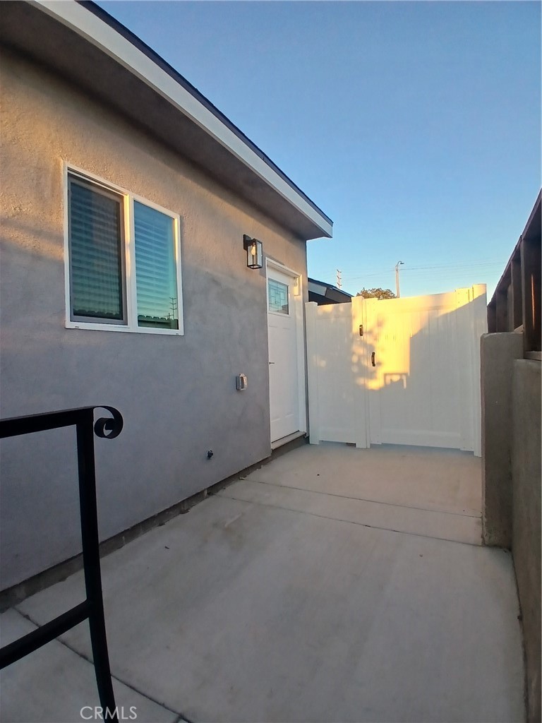 1133 N Earl Place #B