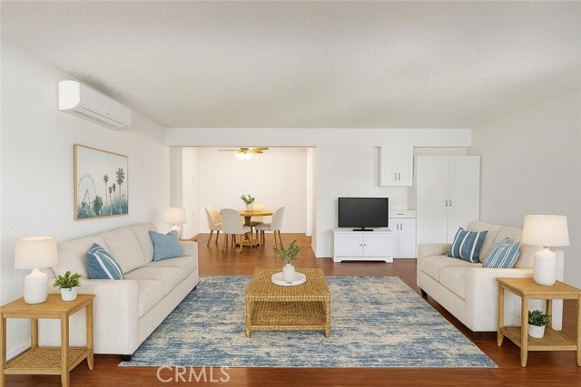 Detail Gallery Image 5 of 20 For 1881 St. Johns 37b,  Seal Beach,  CA 90740 - 2 Beds | 2 Baths