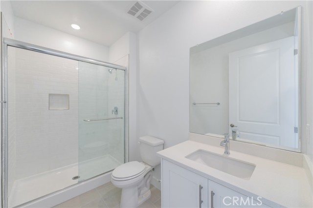 Detail Gallery Image 16 of 27 For 200 Carmine, Irvine,  CA 92620 - 4 Beds | 3 Baths