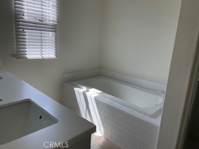 https://media.crmls.org/medias/d56fda78-3bf0-4d63-a003-972c5ab4858a.jpg?preset=X-Large