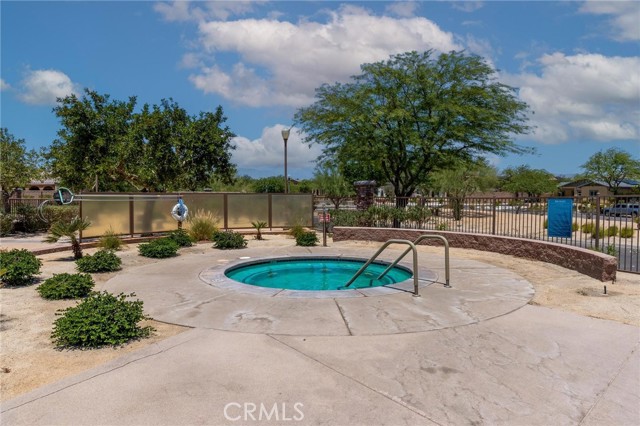 67760 Rio Vista Drive, Cathedral City CA: https://media.crmls.org/medias/d5700fc8-c402-4f19-9e96-ab53b5a1cf86.jpg