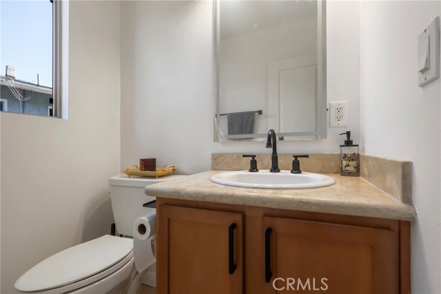 Detail Gallery Image 15 of 25 For 1611 W 208th #3,  Torrance,  CA 90501 - 3 Beds | 3 Baths