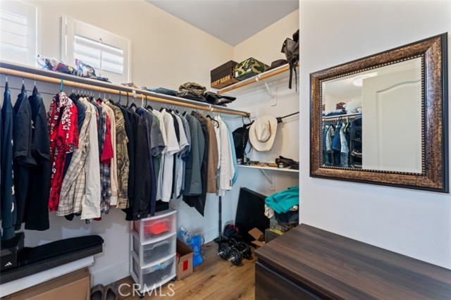 Detail Gallery Image 37 of 63 For 15520 Megan Dr, Canyon Country,  CA 91387 - 5 Beds | 4 Baths