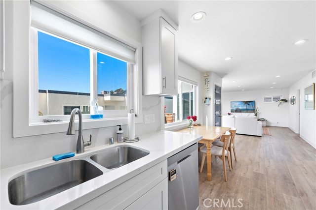 206 Avenida Victoria, San Clemente CA: https://media.crmls.org/medias/d570d3d1-2fc8-42d7-a6ae-e0c4915f60ac.jpg