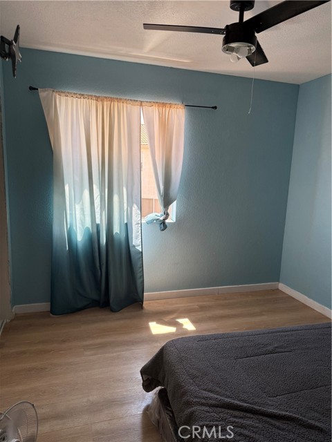 Detail Gallery Image 10 of 18 For 13412 Fox Point Rd, Victorville,  CA 92392 - 4 Beds | 3 Baths