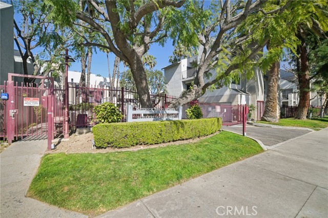 Detail Gallery Image 28 of 36 For 20155 Keswick St #112,  Winnetka,  CA 91306 - 2 Beds | 2/1 Baths