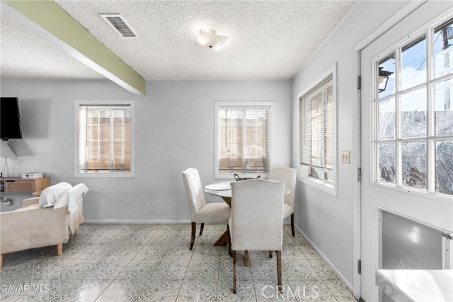 Detail Gallery Image 15 of 30 For 38609 Glenraven, Palmdale,  CA 93550 - 3 Beds | 2 Baths