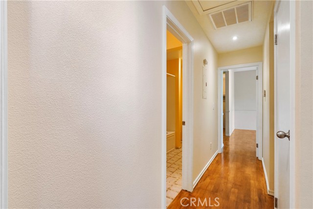 Detail Gallery Image 25 of 31 For 2486 Pleasant Way #B,  Thousand Oaks,  CA 91362 - 2 Beds | 1 Baths