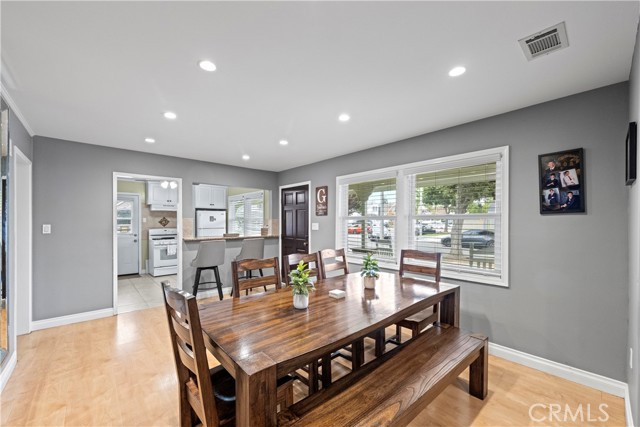 Detail Gallery Image 10 of 45 For 13003 El Moro Ave, La Mirada,  CA 90638 - 4 Beds | 2 Baths