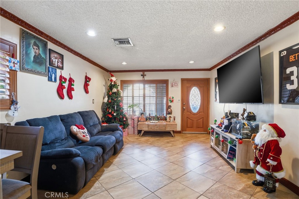 MLS #MB25268665 image #4