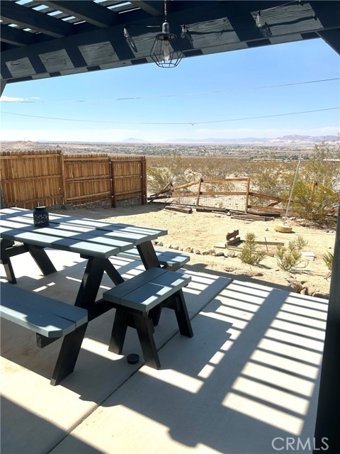 74442 Twilight Drive, 29 Palms CA: https://media.crmls.org/medias/d576c80d-54a1-408f-b2b4-8b5170c2cab6.jpg