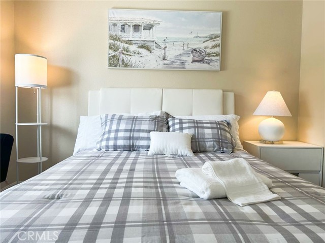 73 Greenfield, Irvine CA: https://media.crmls.org/medias/d5774648-af62-43fc-938f-7115e2f4df76.jpg