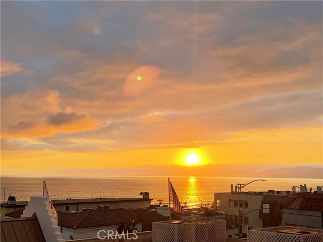 3605 Crest Drive, Manhattan Beach, California 90266, 2 Bedrooms Bedrooms, ,1 BathroomBathrooms,Residential,Sold,Crest,SB21199066
