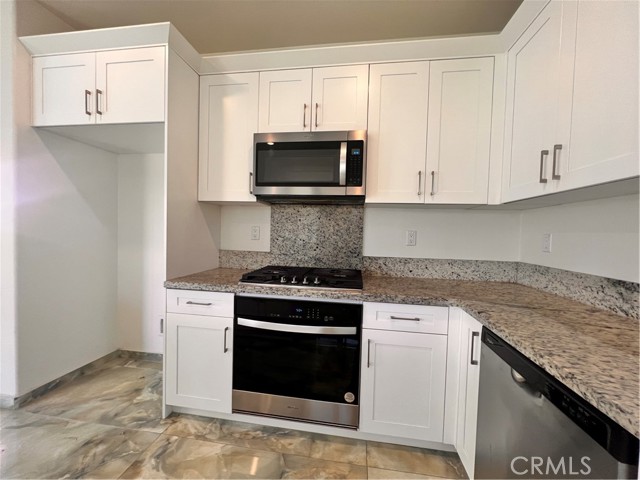 13876 Vantage Street, Moreno Valley CA: https://media.crmls.org/medias/d5782baf-a8e6-44d4-ad50-1665d9f0baee.jpg
